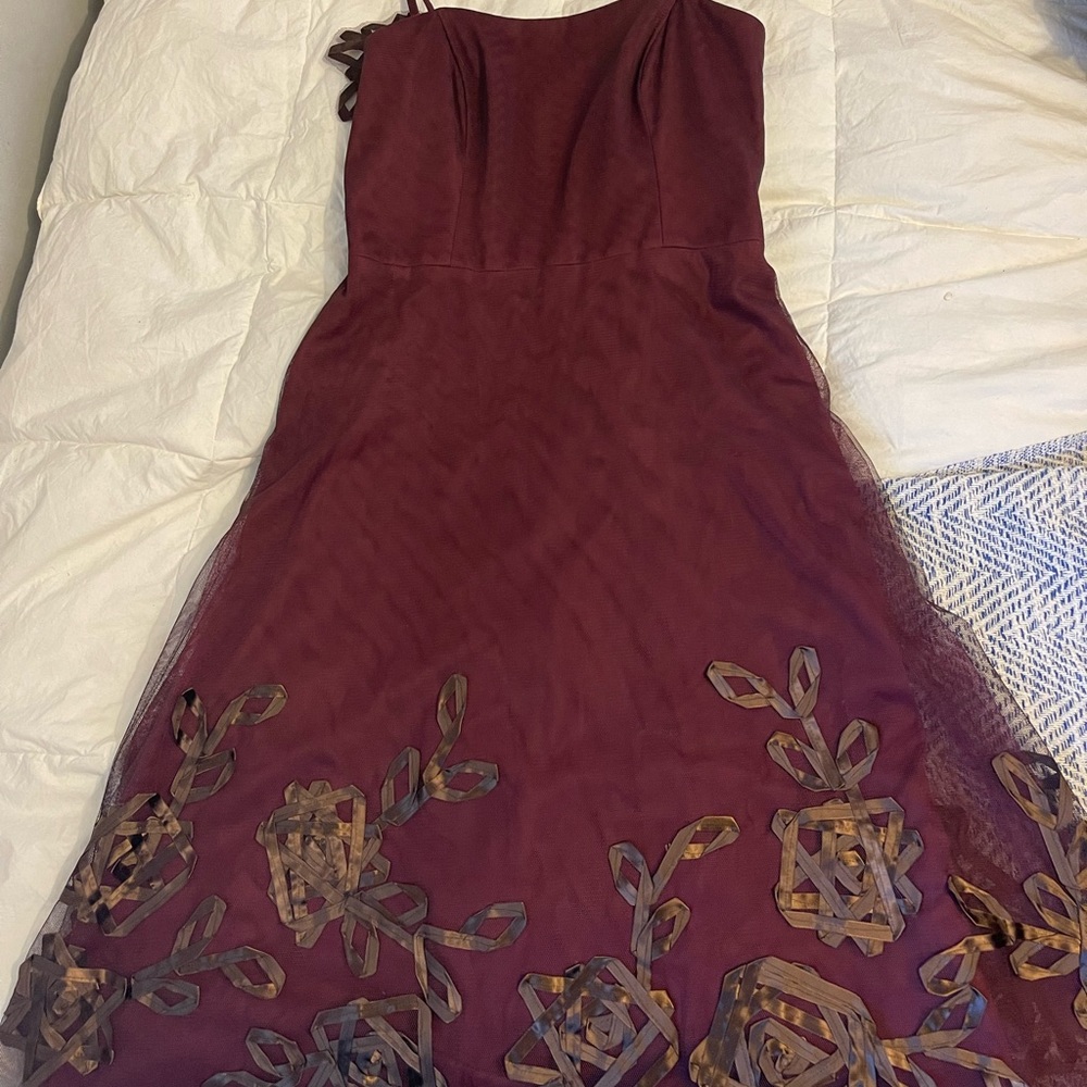 Watters & Watters lace burgundy dress. Knee length. Spaghetti straps. New w/tags